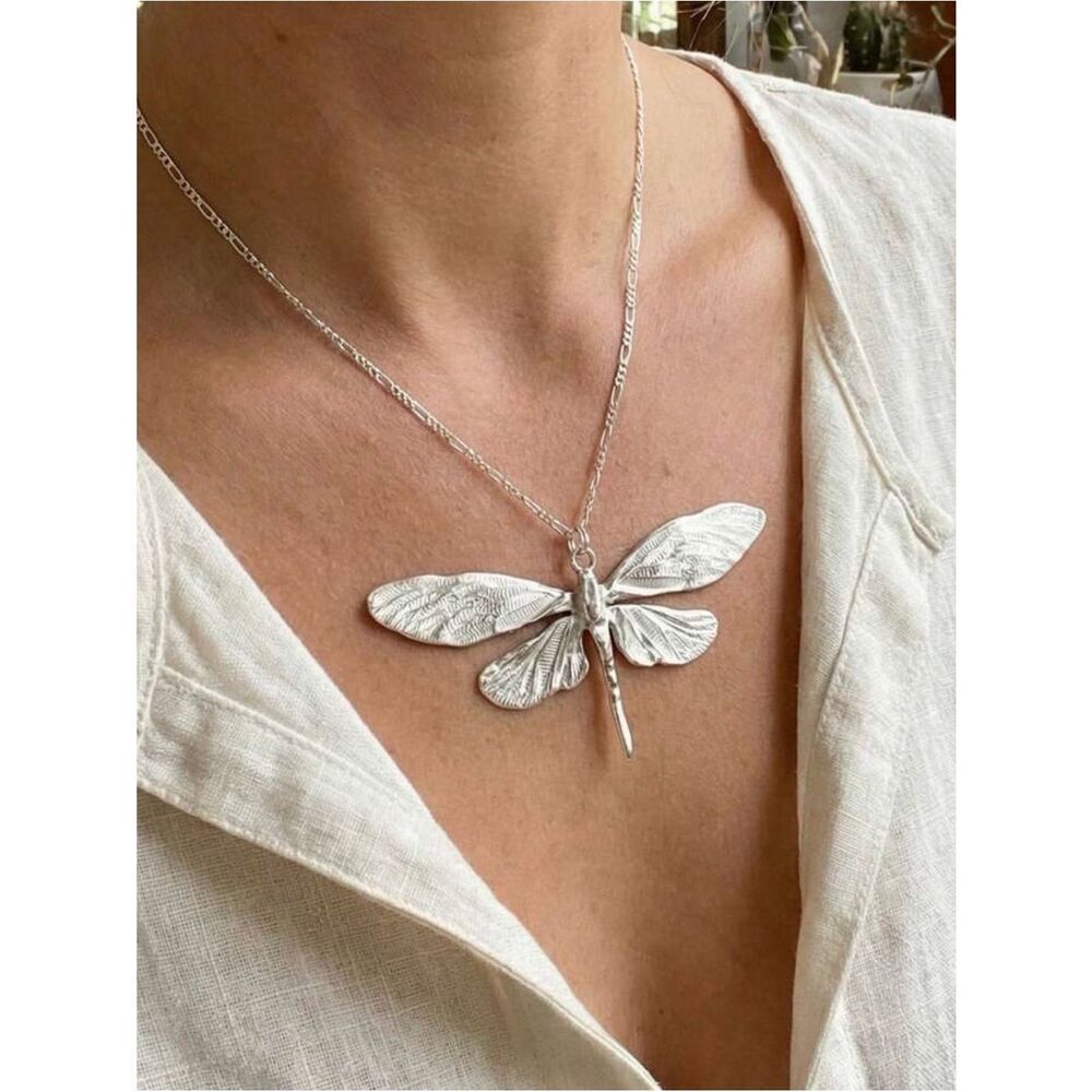 Silver Dragonfly Pendant Necklace A2028